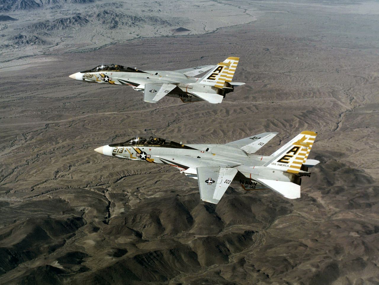 F-14A-80-GR BuNO 159446 - VF-142 Ghostriders AE 200 + Full Package